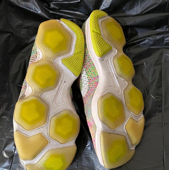 NIKE SNEAKERS 🔥 - Picture 4 of 10